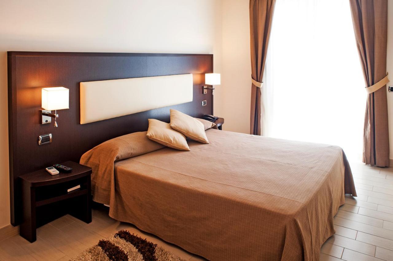 Hotel Welcome San Benedetto del Tronto Zewnętrze zdjęcie