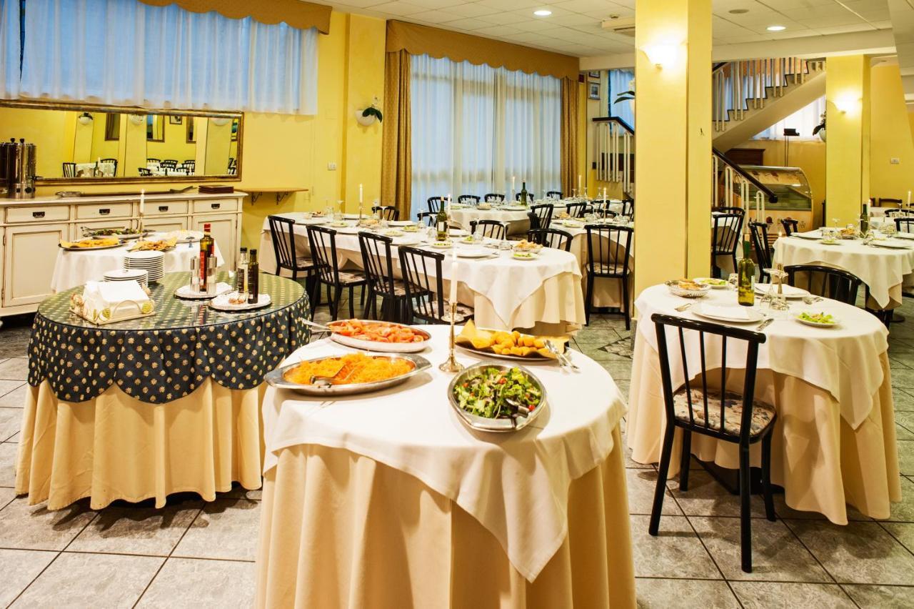 Hotel Welcome San Benedetto del Tronto Zewnętrze zdjęcie